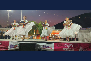 Ballet Folklórico de la Benemérita UNACH engalana el Pabellón Cultural de la Feria Chiapas 2025