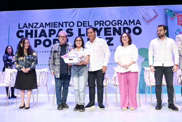 Reconoce Paco Ignacio Taibo II el papel formador de conciencias de nuestra universidad