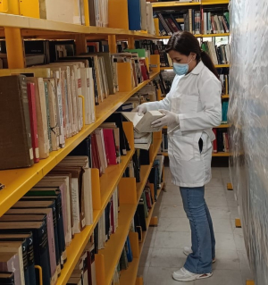 UNACH fortalece la conservación de su acervo bibliográfico con el Maratón de Restauración del Libro