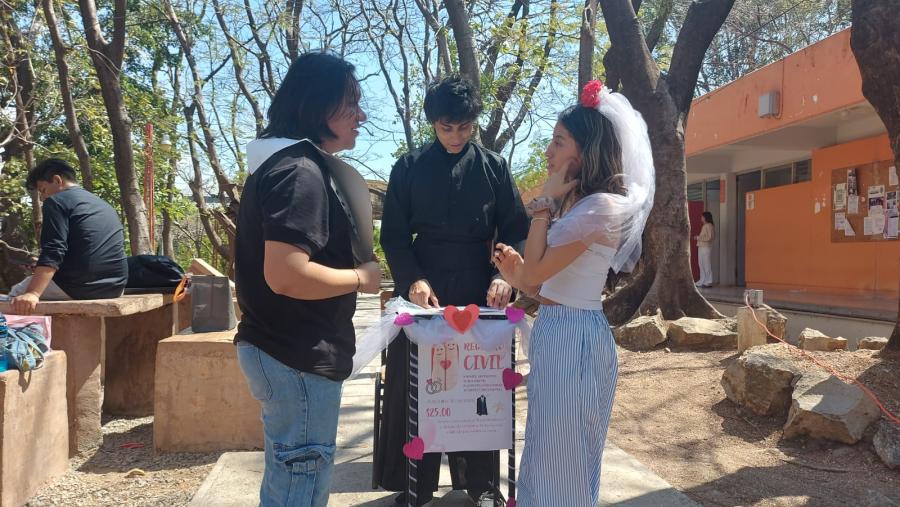 Amor y amistad se viven en la Facultad de Arquitectura