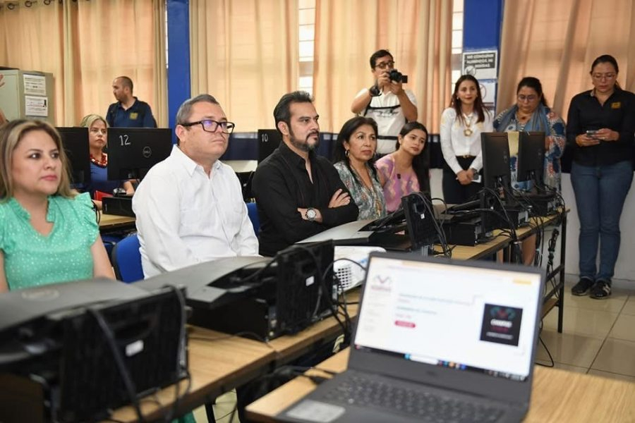 Egresados de la UNACH desarrollan aplicación para el Programa de Alfabetización ‘Chiapas Puede’