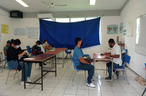 Facultad Maya de Estudios Agropecuarios entrega becas a 254 estudiantes