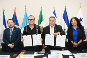 Firman acuerdo UNACH con universidades centroamericanas para crear el Programa Universitario Quetzal