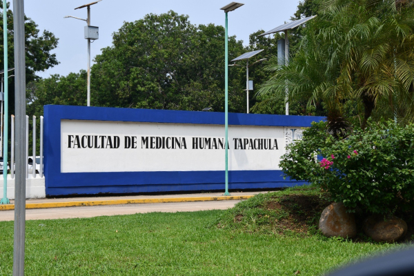 Obtiene Programa de Médico Cirujano en Tapachula acreditación de calidad