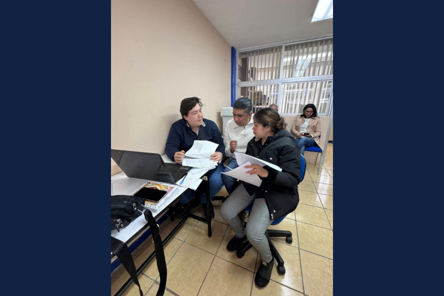 Capacitan a personal administrativo en planeación institucional en los Campus III y VIII