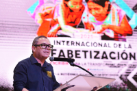 Destaca UNACH papel ejemplar en la alfabetización reconoce titular de Secretaria de Educación