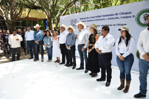 Celebra UNACH el Día del Médico Veterinario y Zootecnista