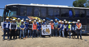 Estudiantes de Ingeniería realizan visita técnica a la construcción del Puente Rizo de Oro