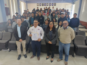 Imparten charla informativa sobre delitos electorales en Campus VIII Comitán