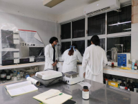 Estudiantes de Ciencias Agrícolas fortalecen su formación profesional con prácticas de biotecnología