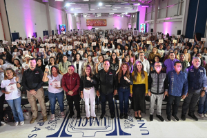 Arranca programa “Mujer Segura” con entrega de relojes inteligentes vinculados al C5