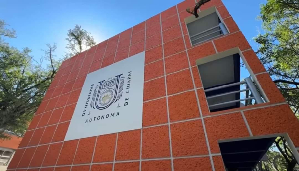 Estudiantes de Arquitectura de la UNACH se benefician con nuevas y modernas instalaciones