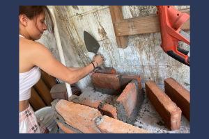 Estudiantes de la UNACH construyen cocina ecológica &#039;Patzari&#039; para familia en Yajalón