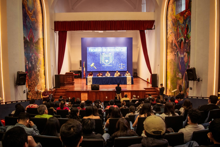 Consolida Facultad de Derecho su liderazgo como sede del debate jurídico de alto nivel en Chiapas