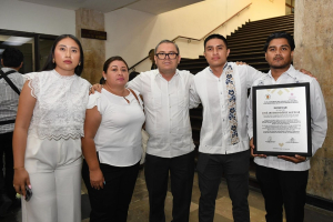 Rector Oswaldo Chacón Rojas asiste a homenaje póstumo de José Artemio López Aguilar
