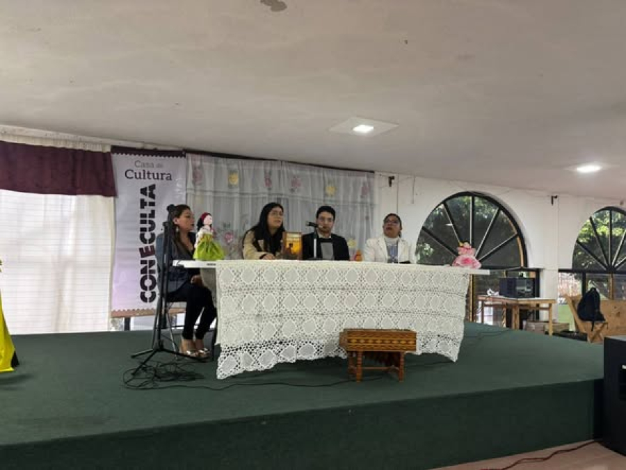 Estudiante de la UNACH presenta su obra literaria en el XX Recital de Poesía Zapaluteca