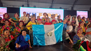 Llena de ritmo y color la Gala Artística Internacional de la FIL UNACH 2025 en su primer día