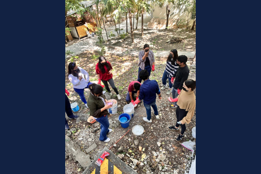 Exploran aplicaciones de la cal viva en la arquitectura tradicional y sustentable