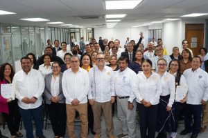 Universidad y Sindicato del Personal Académico entregan recategorizaciones a 39 docentes